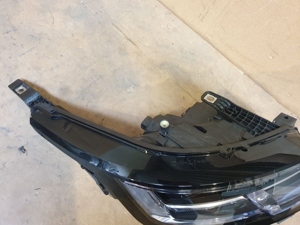 Land L460 Range Rover HIGH LED Scheinwerfer rechts M8E2-13W029-HN