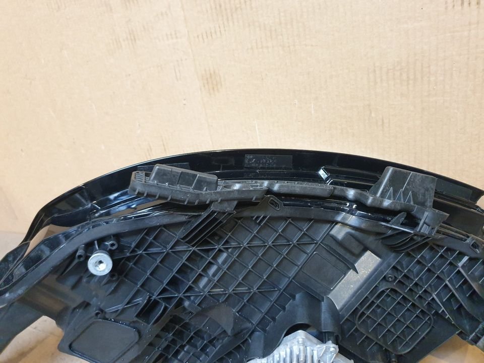 Land L460 Range Rover HIGH LED Scheinwerfer rechts M8E2-13W029-HN