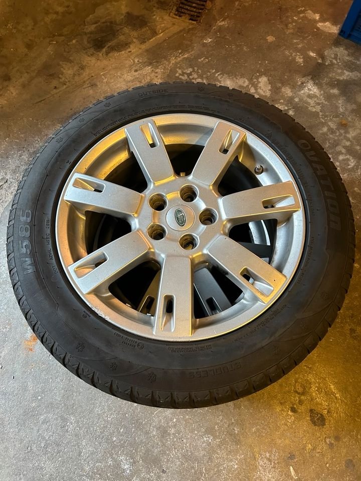 Land Rover Range Rover 4 Reifen, 5 Lochfelge, Aluminium