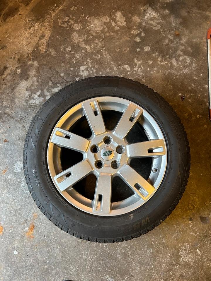 Land Rover Range Rover 4 Reifen, 5 Lochfelge, Aluminium