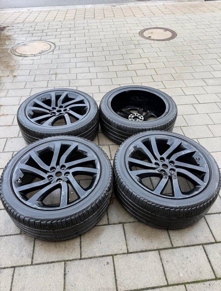 Land Rover Range Rover Velar Felgen Allwetterreifen 255/50 R20