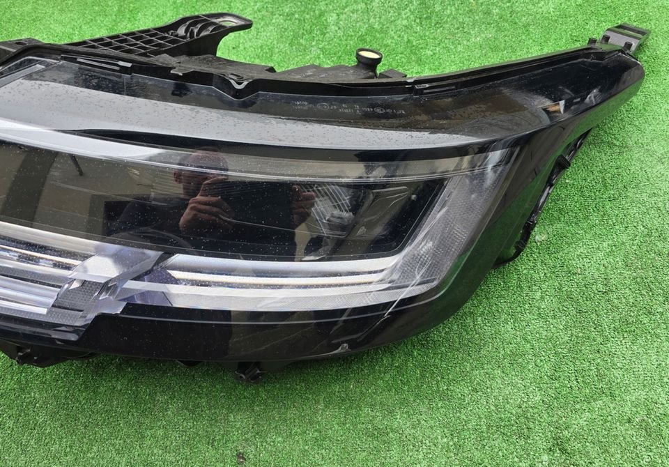 M8E213W030HN LAND ROVER RANGE ROVER L460 led scheinwerfer links