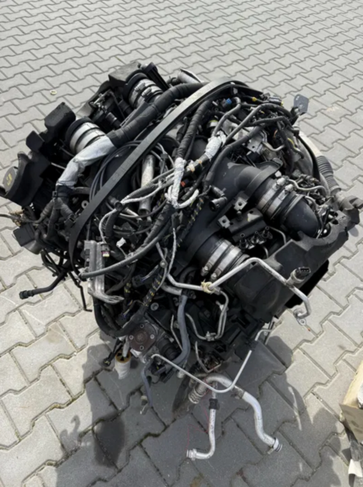 Motor 4.4 V8 M62B44 VANOS RANGE ROVER L322 VOUGE 87TKM KOMPLETT