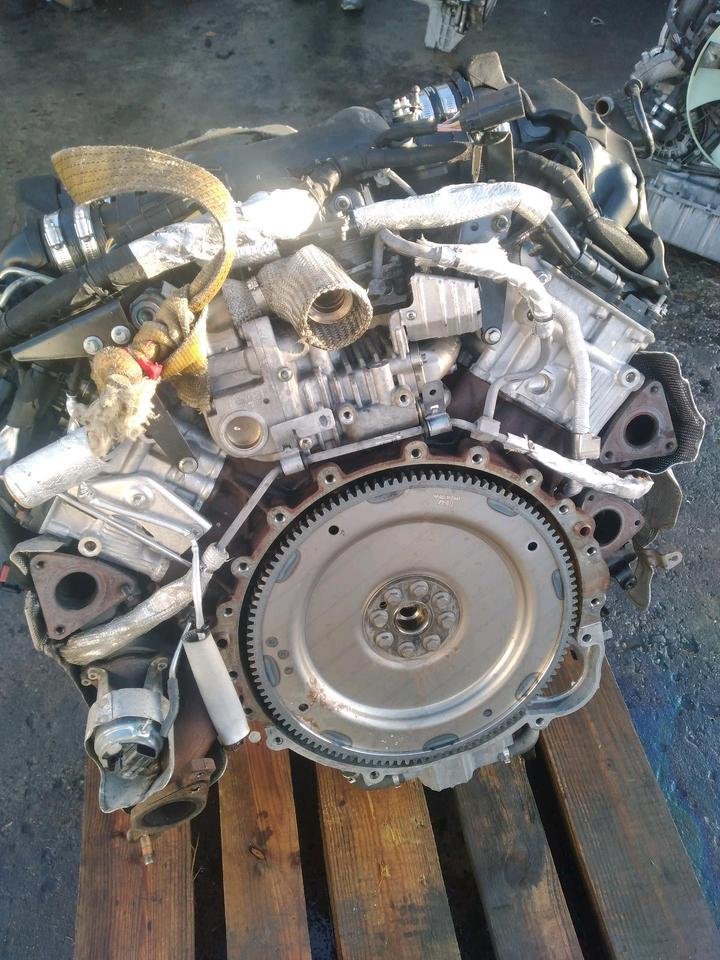 Motor Land Rover Range Rover 448DT V8 340ps 28tkm