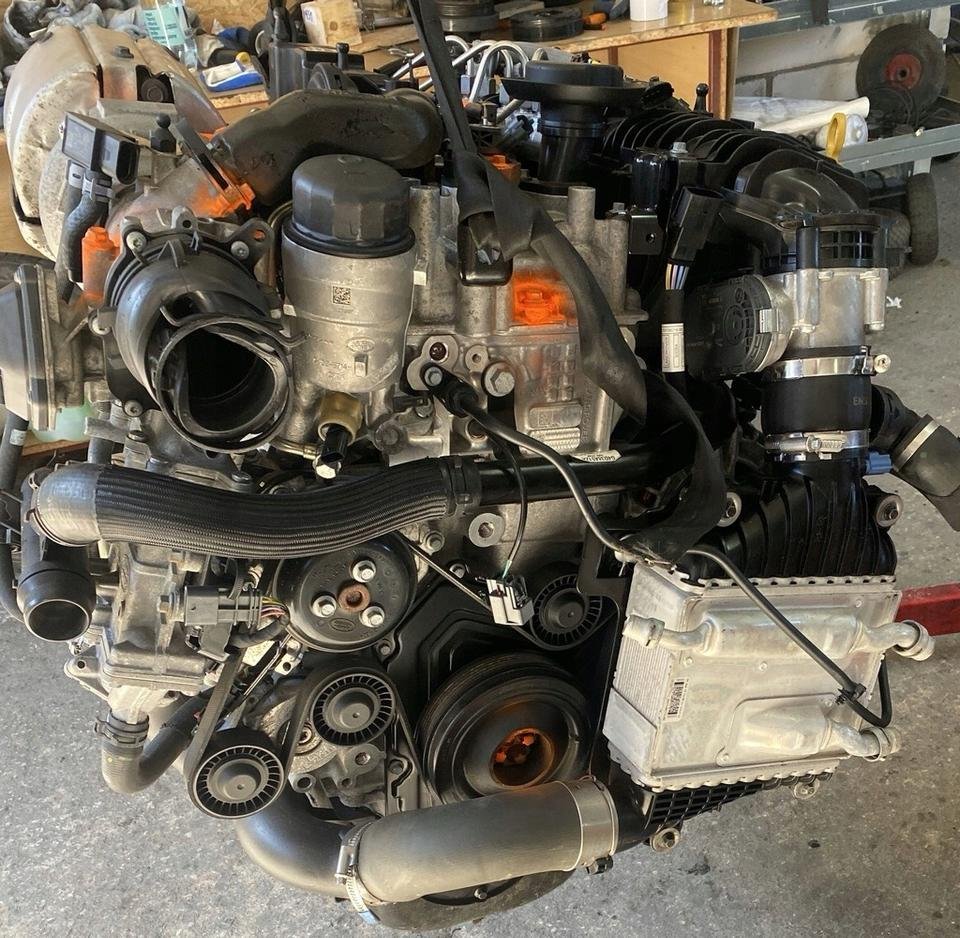 Motor Range Rover Velar Sport 204DTD 180PS komplett