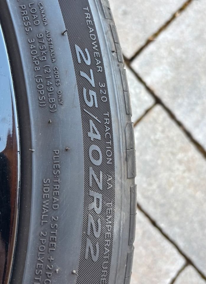 Orig. Land / Range Rover 22" Felgen Vogue Hankook Sommer 275/40