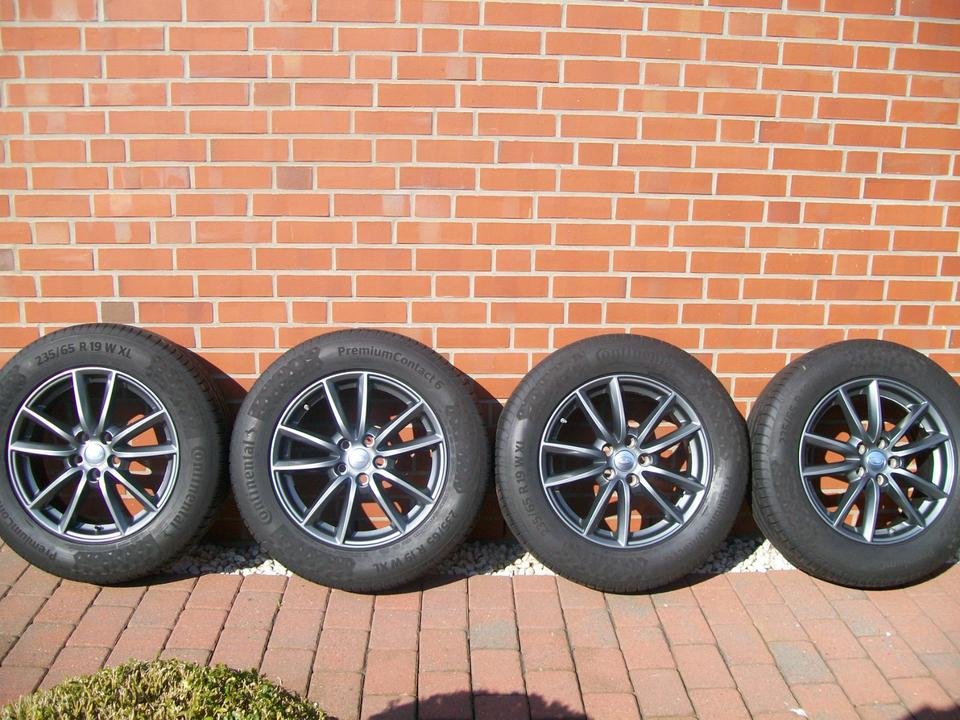 Original Land Rover Range Rover Felgen mit RDKS auf Sommerreifen