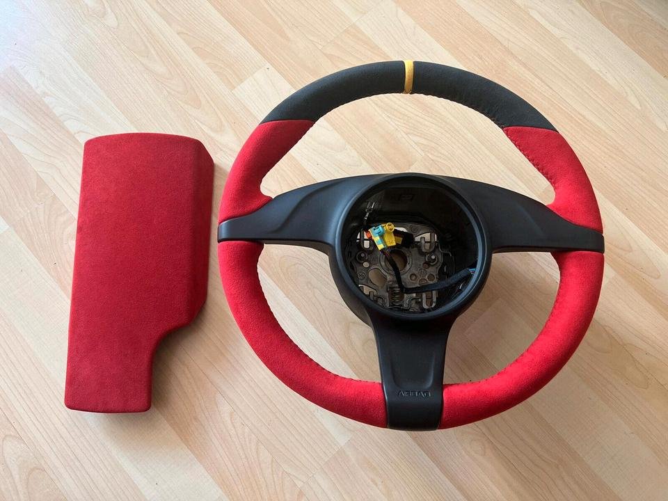 Original Porsche 997 GT2RS Lenkrad rot + Alcantara Blende
