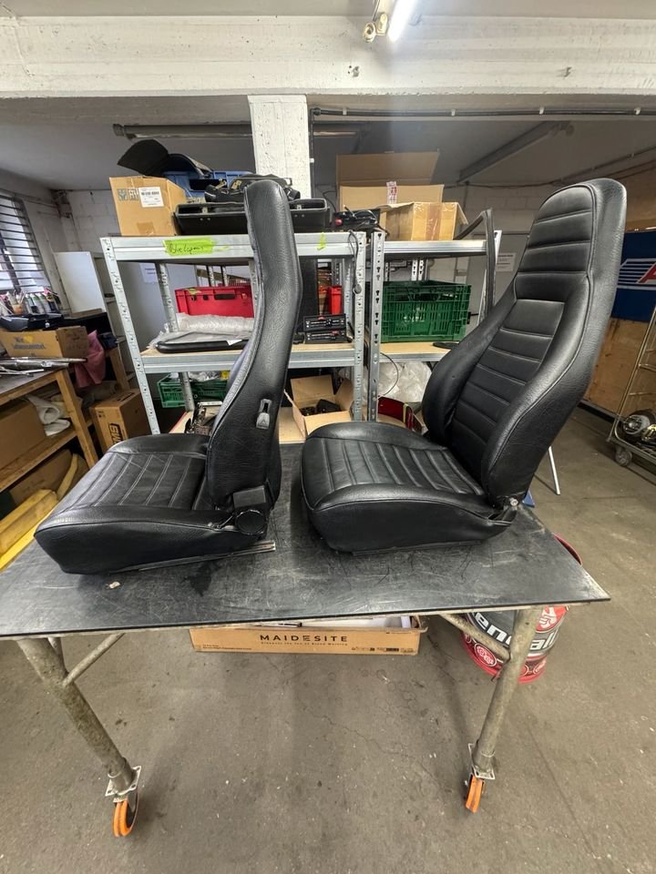 Porsche 3.0 G Model Sitze