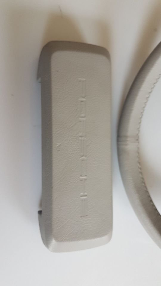 Porsche 911 928 Lenkrad Vierspeichen grau 92834708402 Neuzust.