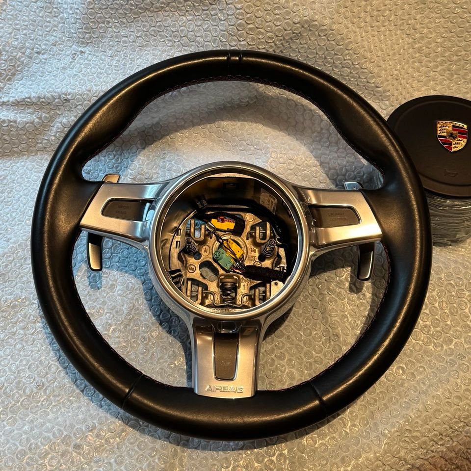 Porsche 911 | 991.1 PDK SportDesign Lenkrad mit Airbag
