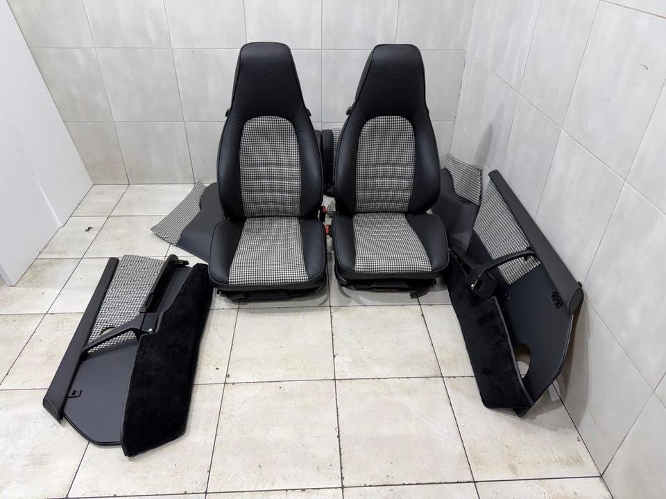 Porsche 911 Carrera 3.2 Heritage Sitzset Leder Pepita