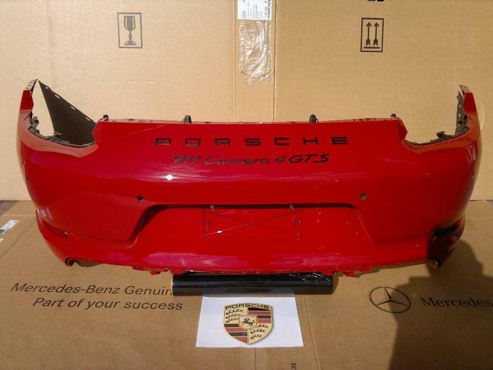 Porsche 911 Carrera 4 GTS Stossstange hinten Heck Bumper GTS