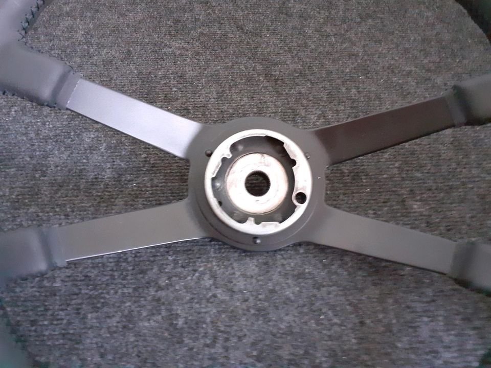 Porsche 911 F-Modell 912 Lenkrad original 40 cm neu bezogen