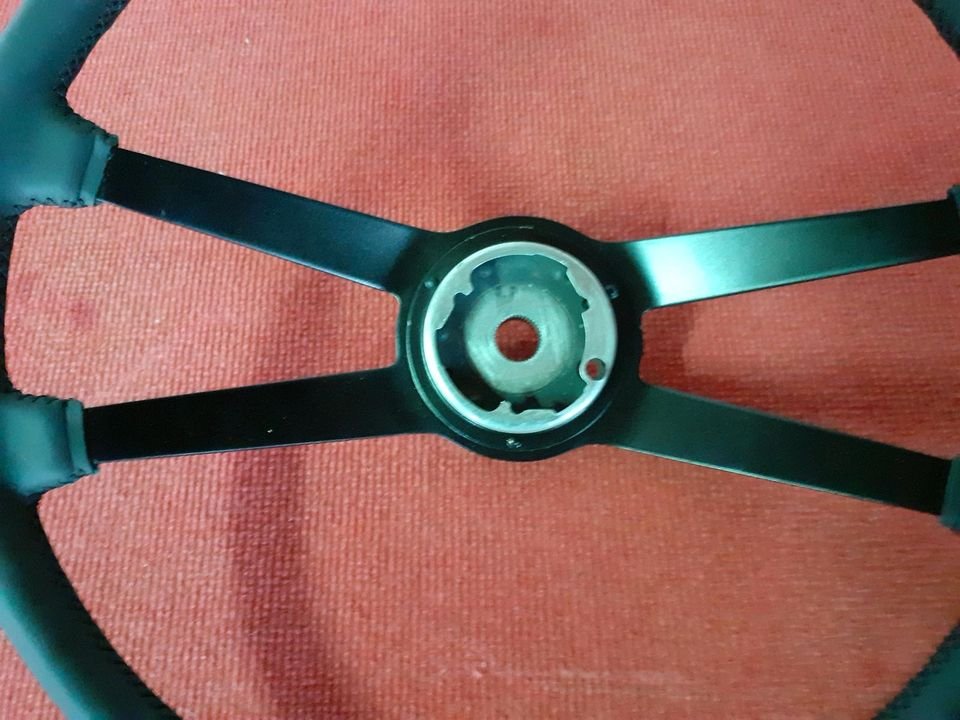 Porsche 911 F-Modell 912 Lenkrad original 42 cm neu bezogen