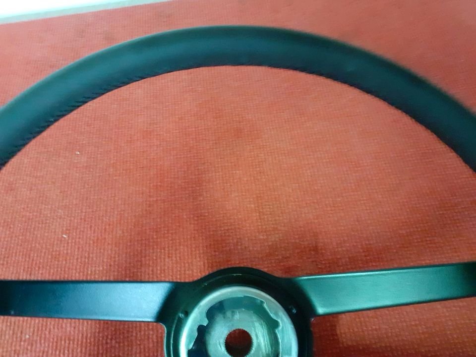 Porsche 911 F-Modell 912 Lenkrad original 42 cm neu bezogen