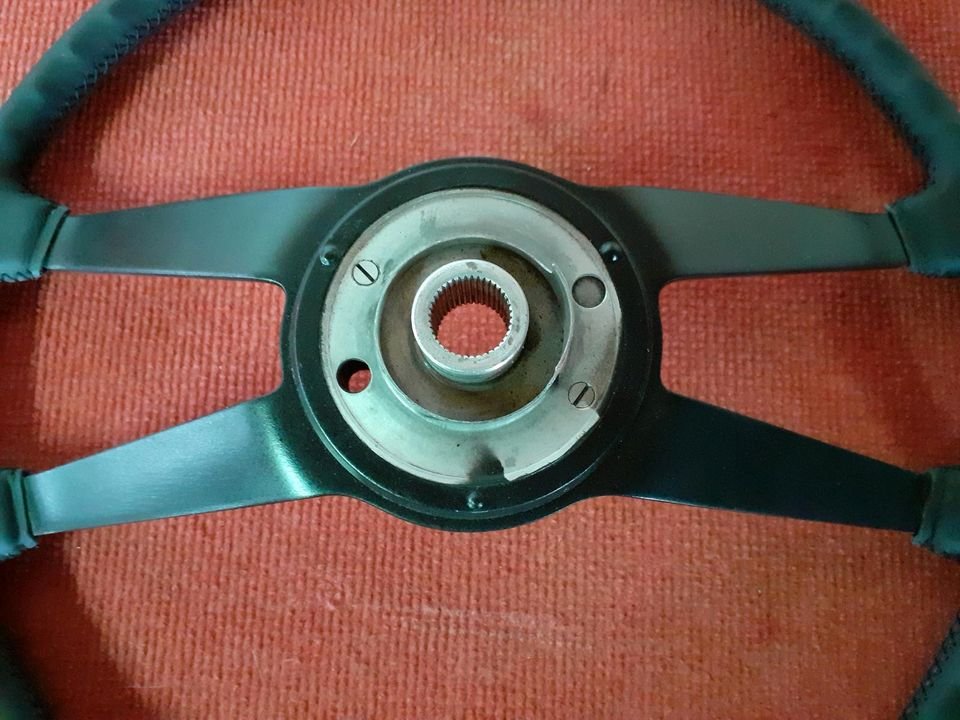 Porsche 911 F-Modell 912 Lenkrad original 42 cm neu bezogen