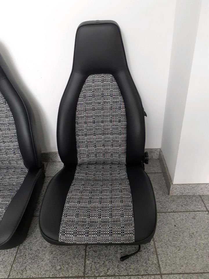 Porsche 911 Fahrer-/Beifahrersitz Jubiläumsmodell 25 Jahre Fahren