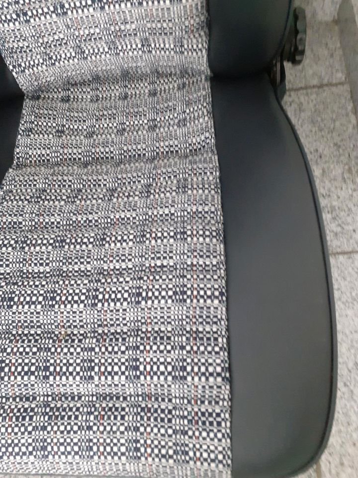 Porsche 911 Fahrer-/Beifahrersitz Jubiläumsmodell 25 Jahre Fahren