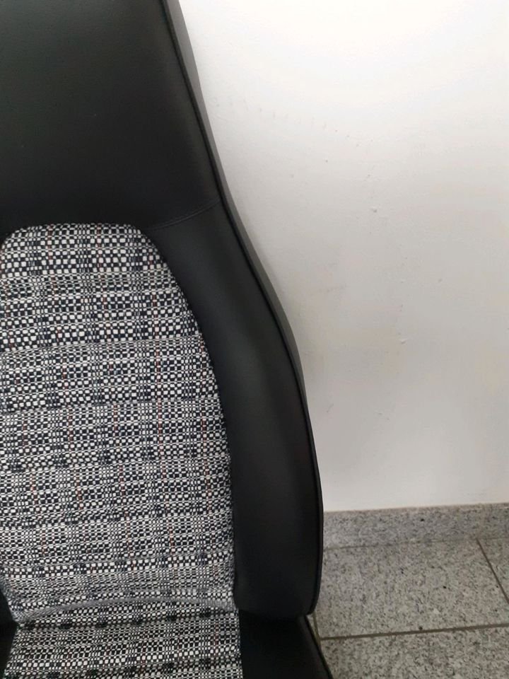 Porsche 911 Fahrer-/Beifahrersitz Jubiläumsmodell 25 Jahre Fahren