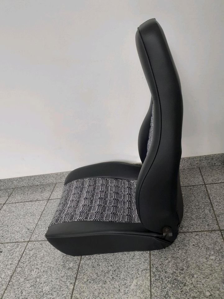 Porsche 911 Fahrer-/Beifahrersitz Jubiläumsmodell 25 Jahre Fahren