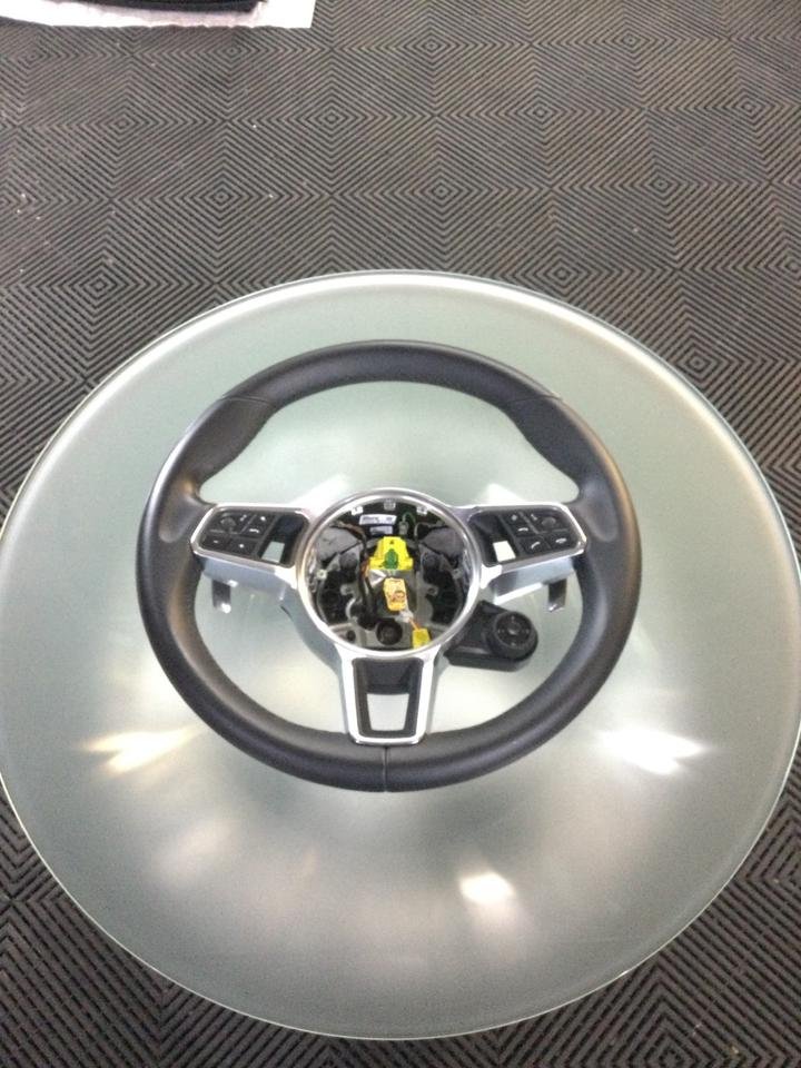 Porsche 971 Panamera Lenkrad Sportchrono Lenkradheizung schwarz