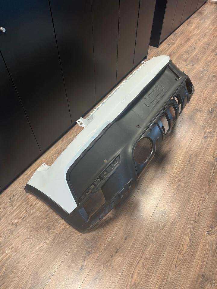 Porsche 992 Dakar Heckstoßstange Bumper Heck 992807983TRT