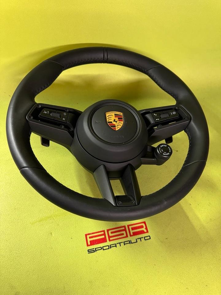 Porsche 992 Lenkrad schwarz PDK komplett