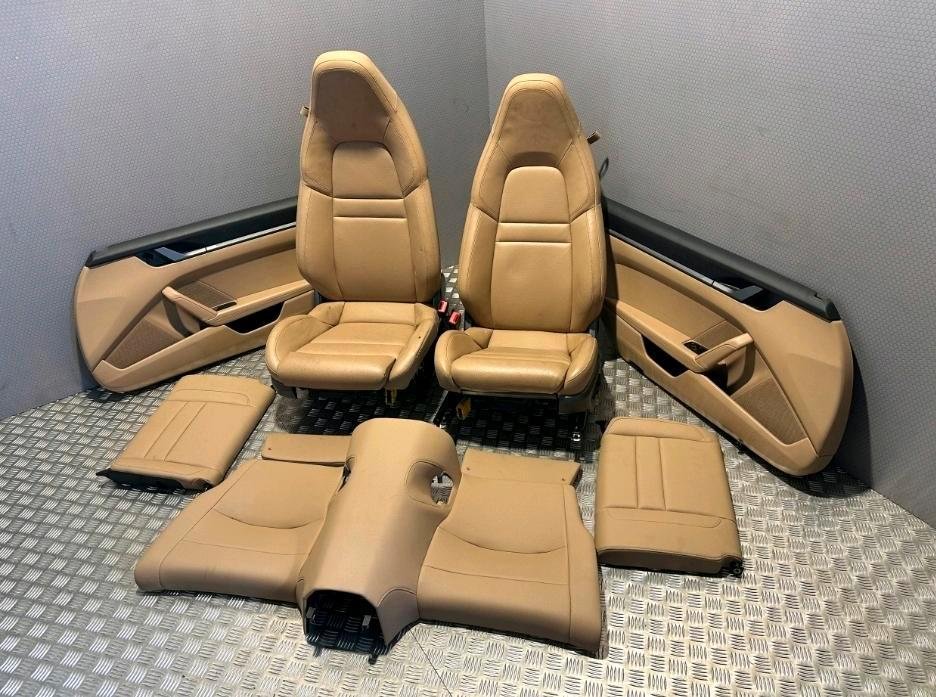 PORSCHE 992 SITZE SATZ