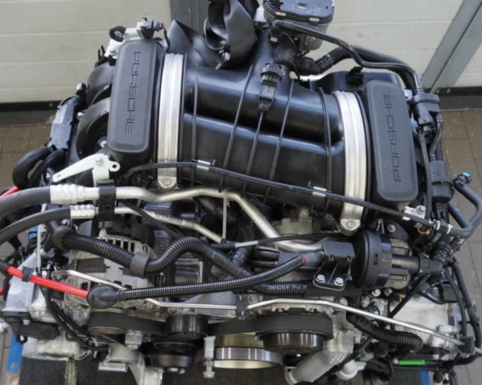 Porsche Boxster 981 2.7 Motor MA1.22 Engine 211PS MA122 Moteur