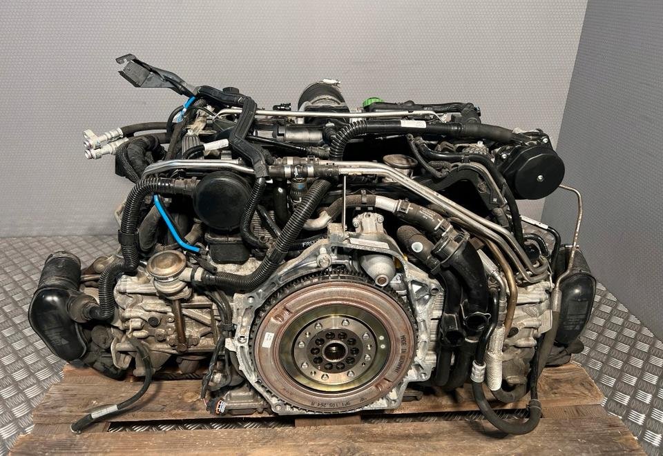 Porsche Carrera 911 991.2 Turbo DAB Motor Triebwerk Engine