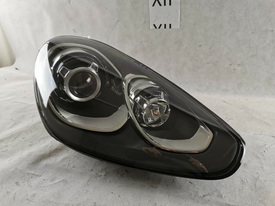 PORSCHE CAYENNE 958 FACELIFT XENON SCHEINWERFER RECHTS HEADLIGHT