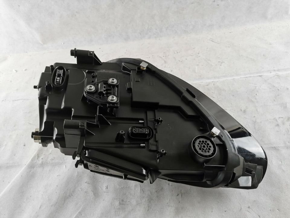 PORSCHE CAYENNE 958 FACELIFT XENON SCHEINWERFER RECHTS HEADLIGHT