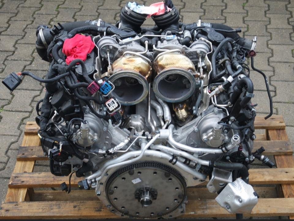 Porsche Cayenne Turbo S Motor Engine DCU 9Y