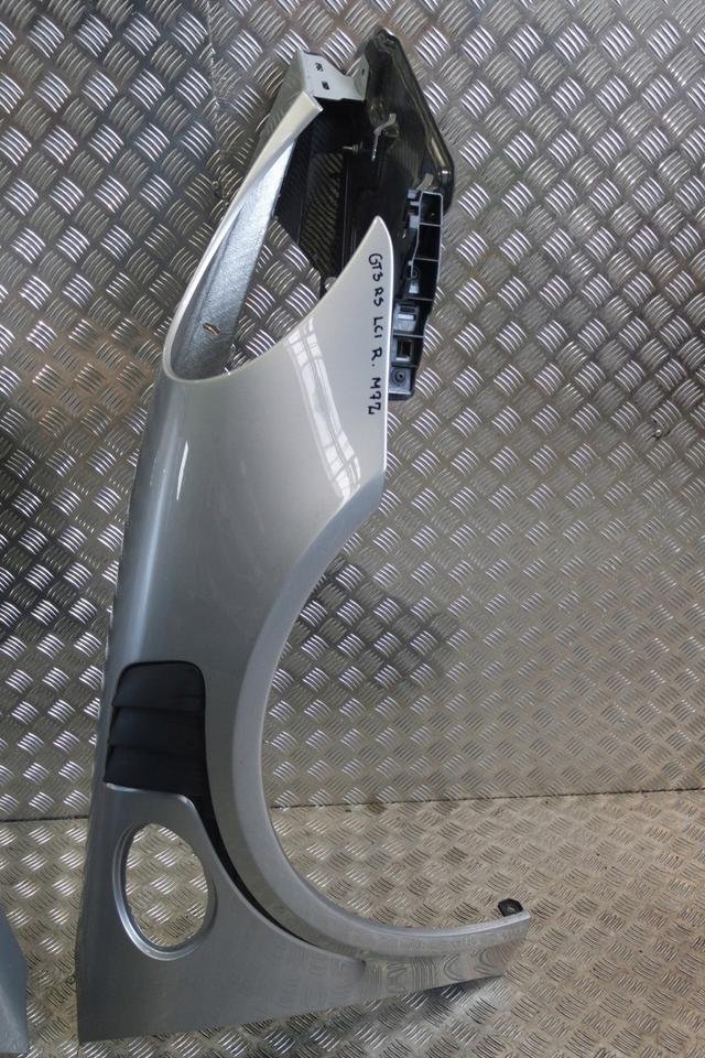 PORSCHE GT2 RS KOTFLÜGEL RECHTS FENDER CARBON TOP ZUSTAND