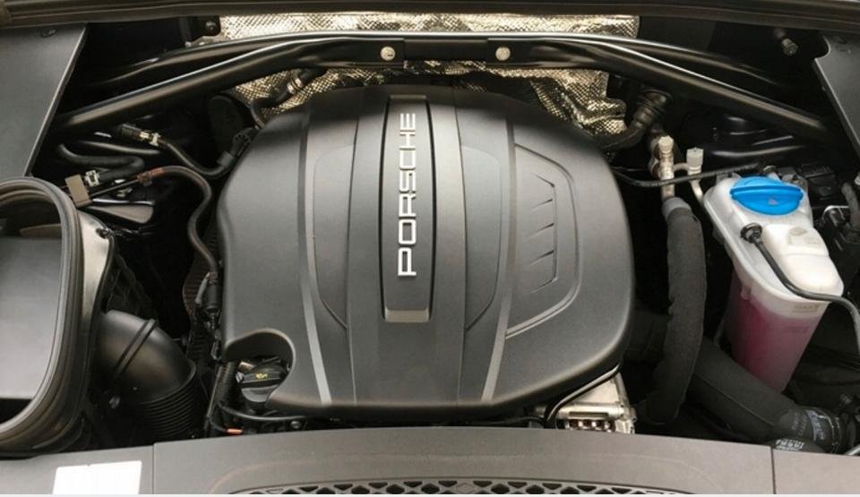 Porsche Macan 2,0 TFSI CYP Motor Triebwerk Engine