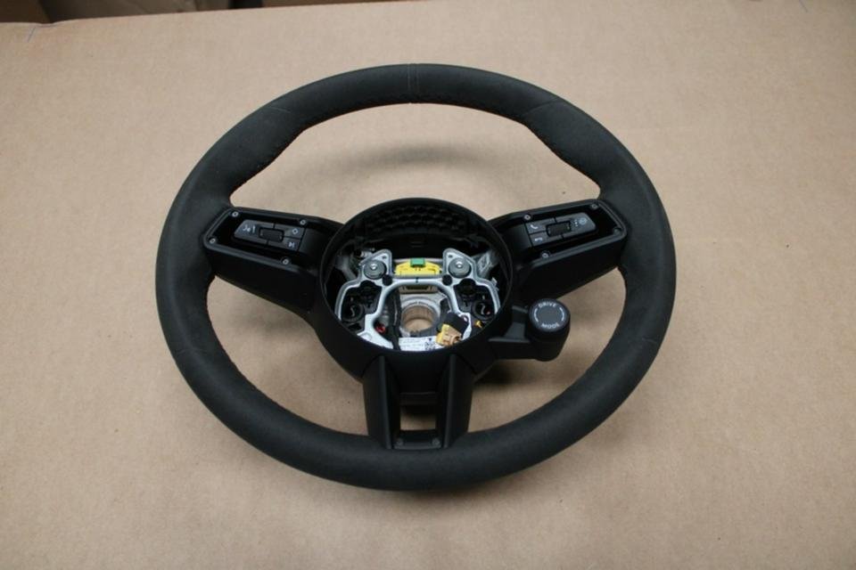 Porsche Macan-e 95C Lenkrad Alcantara Heizung 95C419091 LG