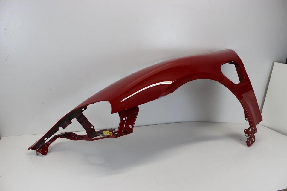 Porsche Taycan 9J1805625 vorne Links Fender Kotflügel linke Seite