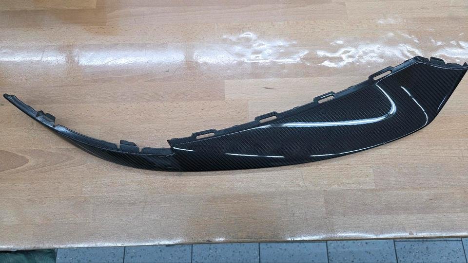 Porsche Taycan Frontlippe Spoiler / Bumper spoilerschwert Carbon