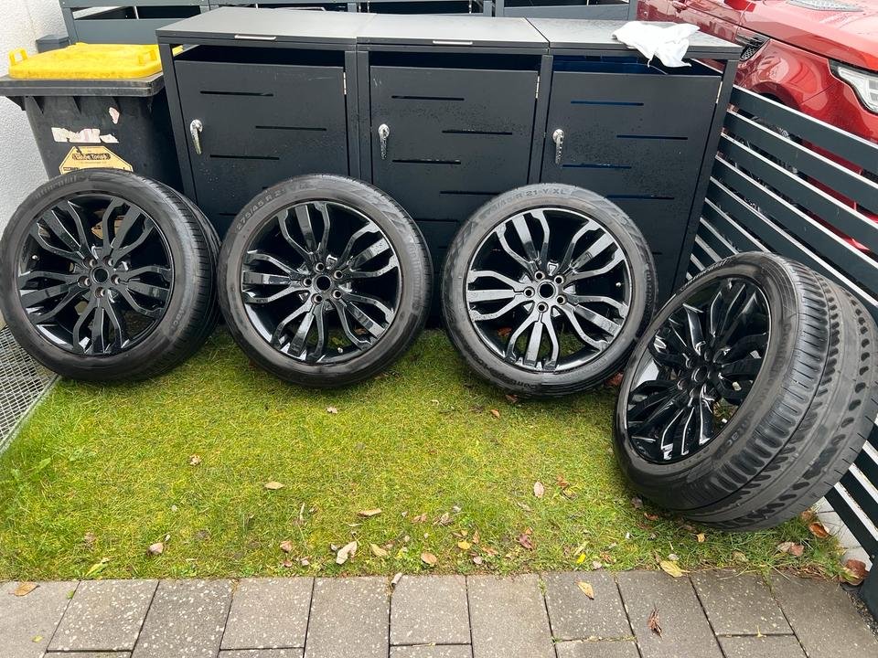 Range Rover -275 45 r21 – Felgen mit Continental Sommerreifen