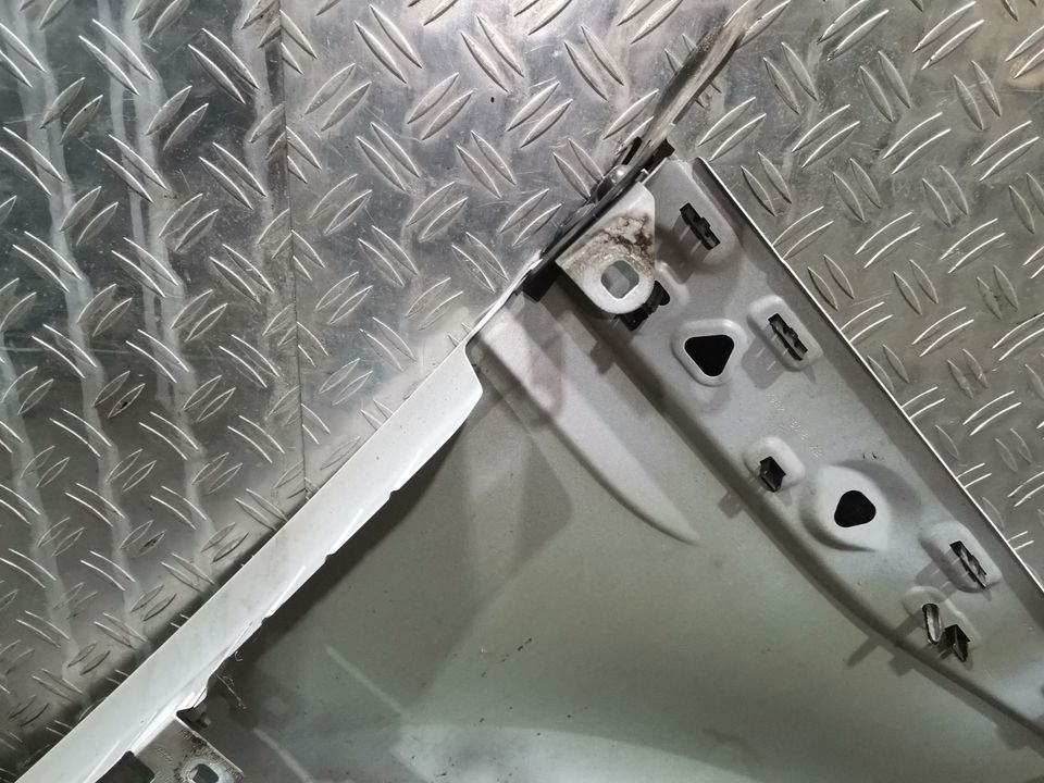Range Rover Evoque L551 Kotflügel vorne links Yulong White 1AQ
