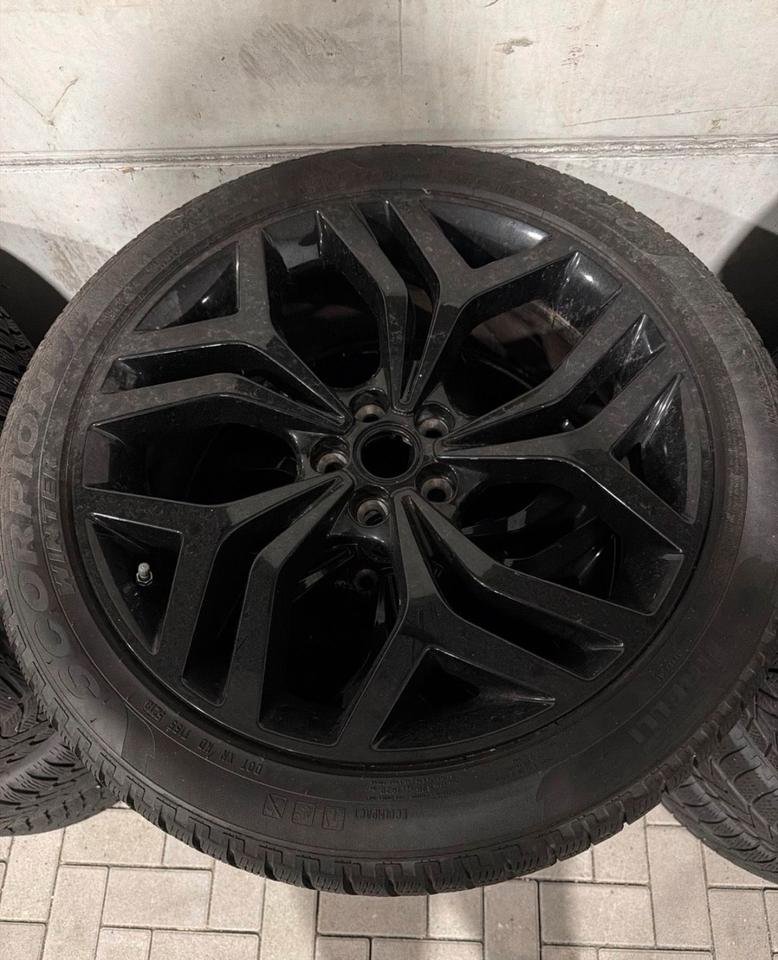 Range Rover Felgen 4stk mit Reifen