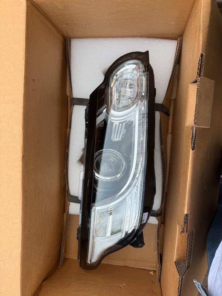 Range Rover Sport Scheinwerfer – NAGELNEU & ORIGINAL