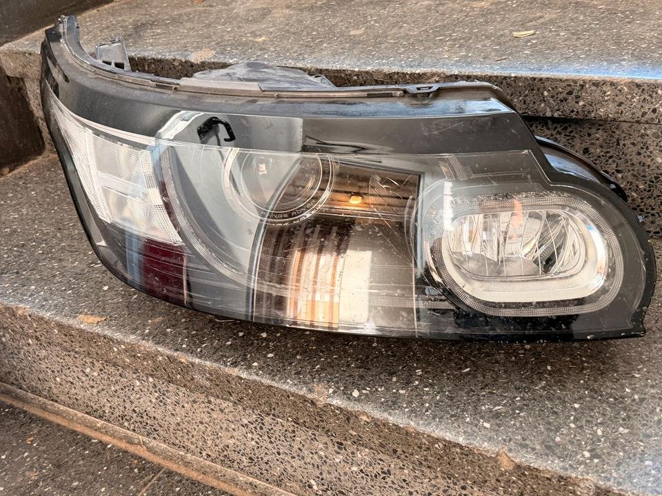 Range Rover, Teil Scheinwerfer rechte Seite