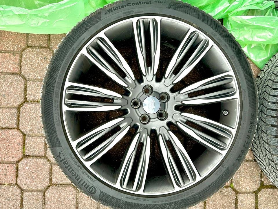 Range Rover Velar 22-Zoll Felgen + Winterreifen (Style 9007)