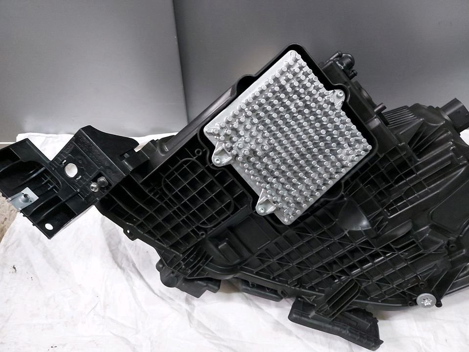 Scheinwerfer Land Rover Range L460 M8E2-13W029-HL FULL LED Rechts