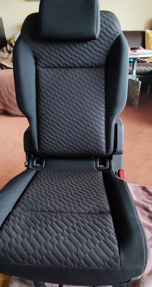 2+1 Sitzgruppe für Toyota, Citroen, Peugeot und Opel