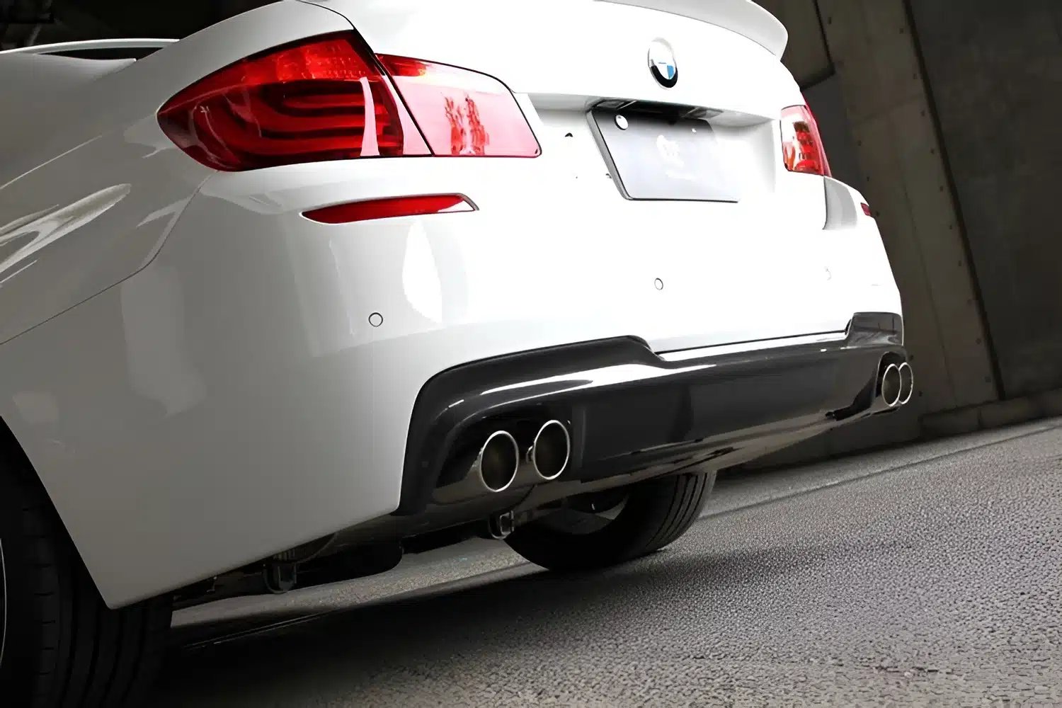 3DDesign Carbon Rear Diffuser for F1x BMW 5 Series (for quad tip exhaust) [3108-21041]