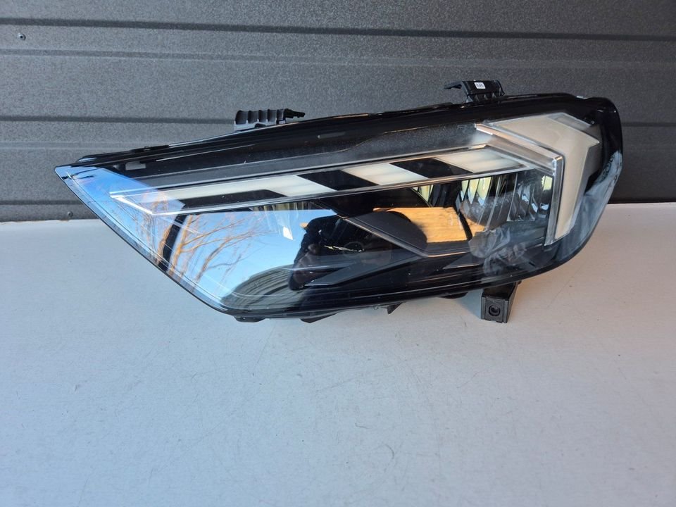 82A941033 D Audi A1 Scheinwerfer Voll LED Links Headlight
