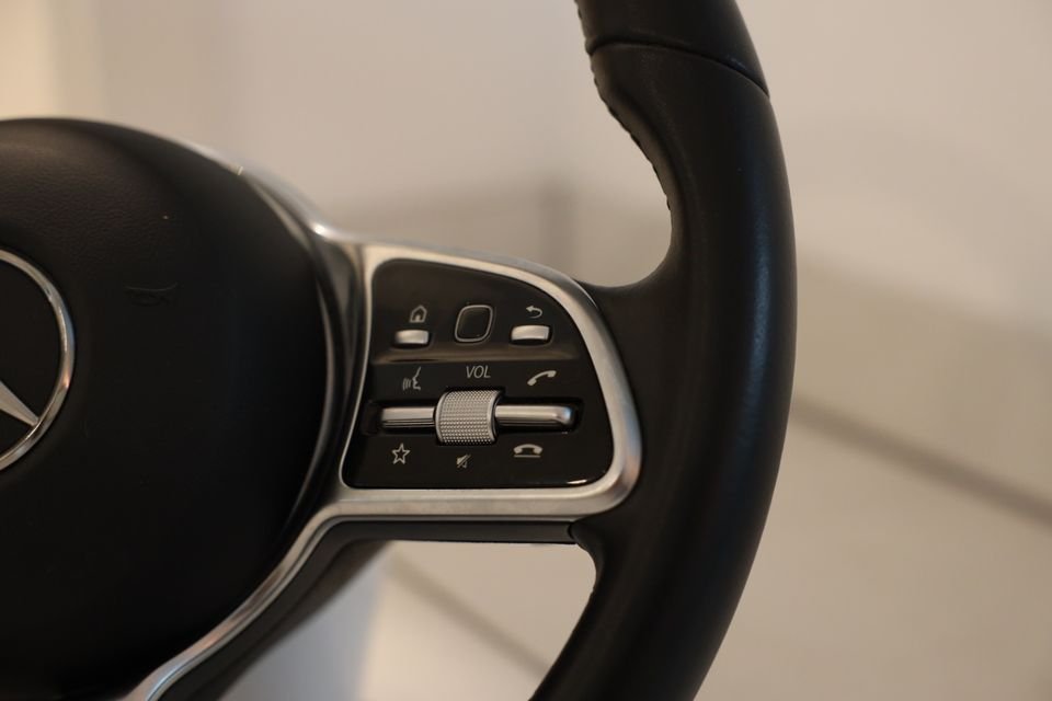 A0004605804 Mercedes-Benz Lenkrad mit AIRBAG A0008604101